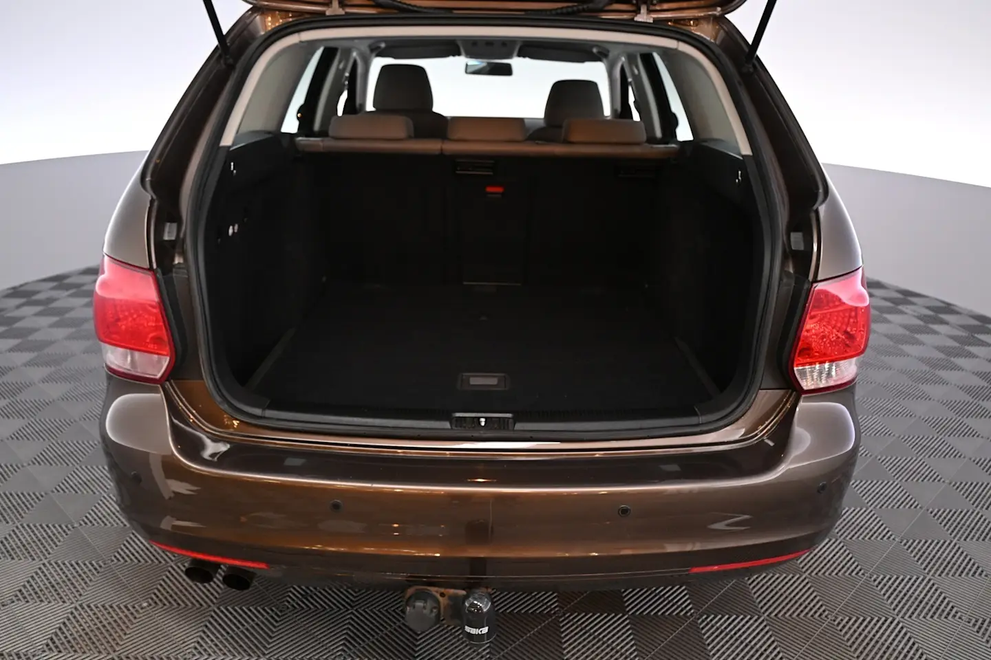 Car Image - 4ydmX9GJlrDawWgLW5DUWf