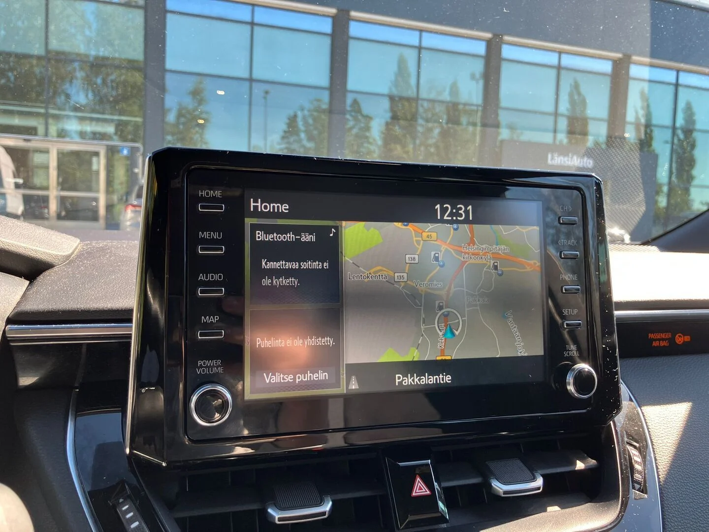 Car Image - f3045PtGpxiv8nWcXluig