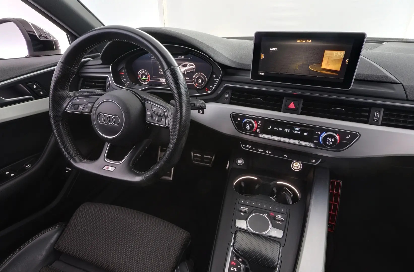 Car Image - 6As1xvYkzxKF1aMIY3ROia