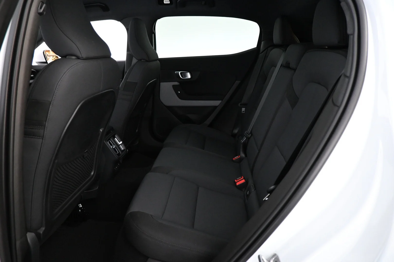 Car Image - 3x5ECUcAQ7akzl2JjqjnDU