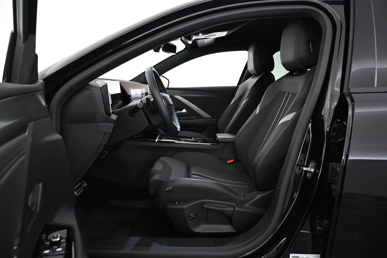 Car Image - 6Mdk6y9OFnQclCWyKh1Hgh