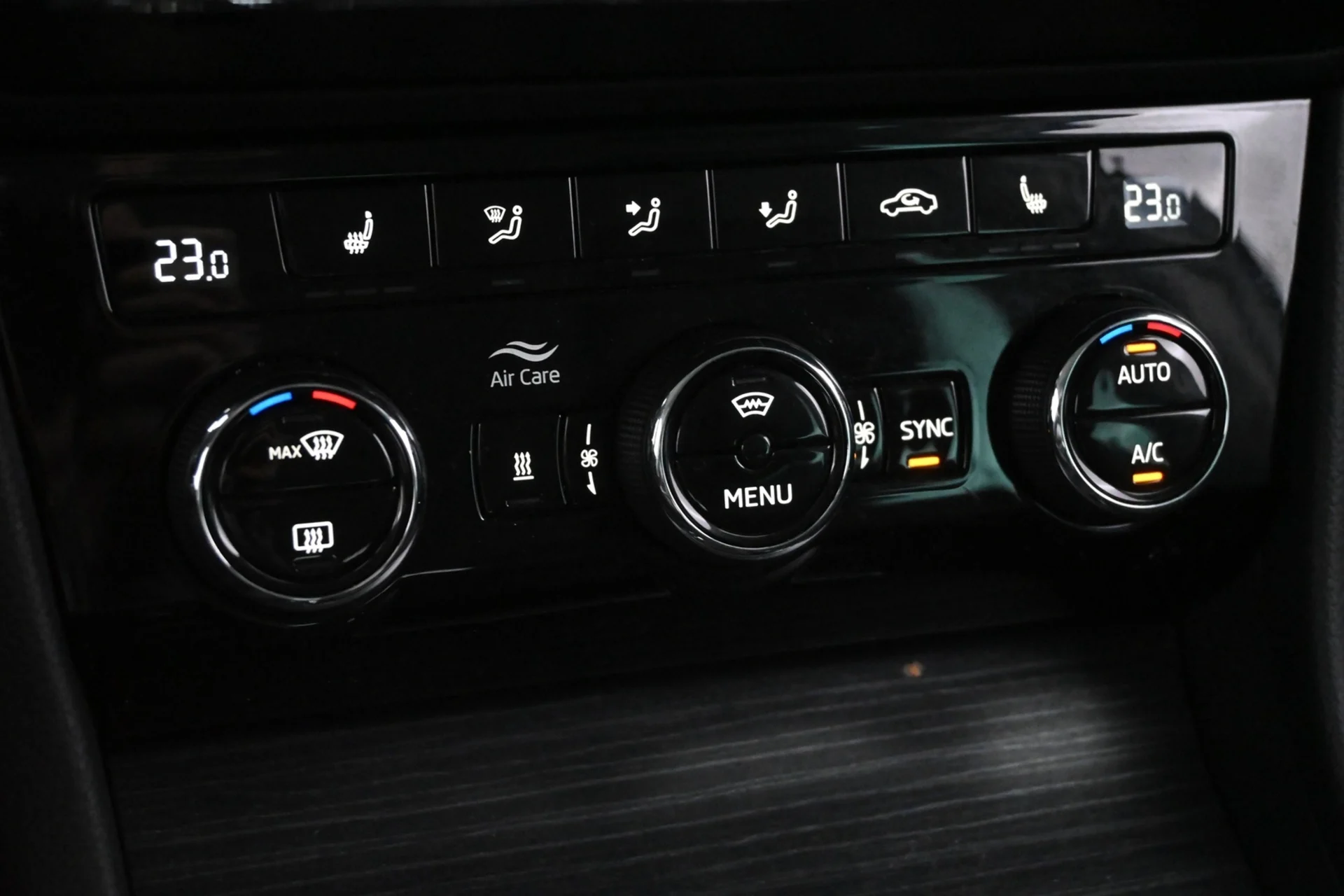 Car Image - Pwitx3Zqt6vrQSTGVYUG8