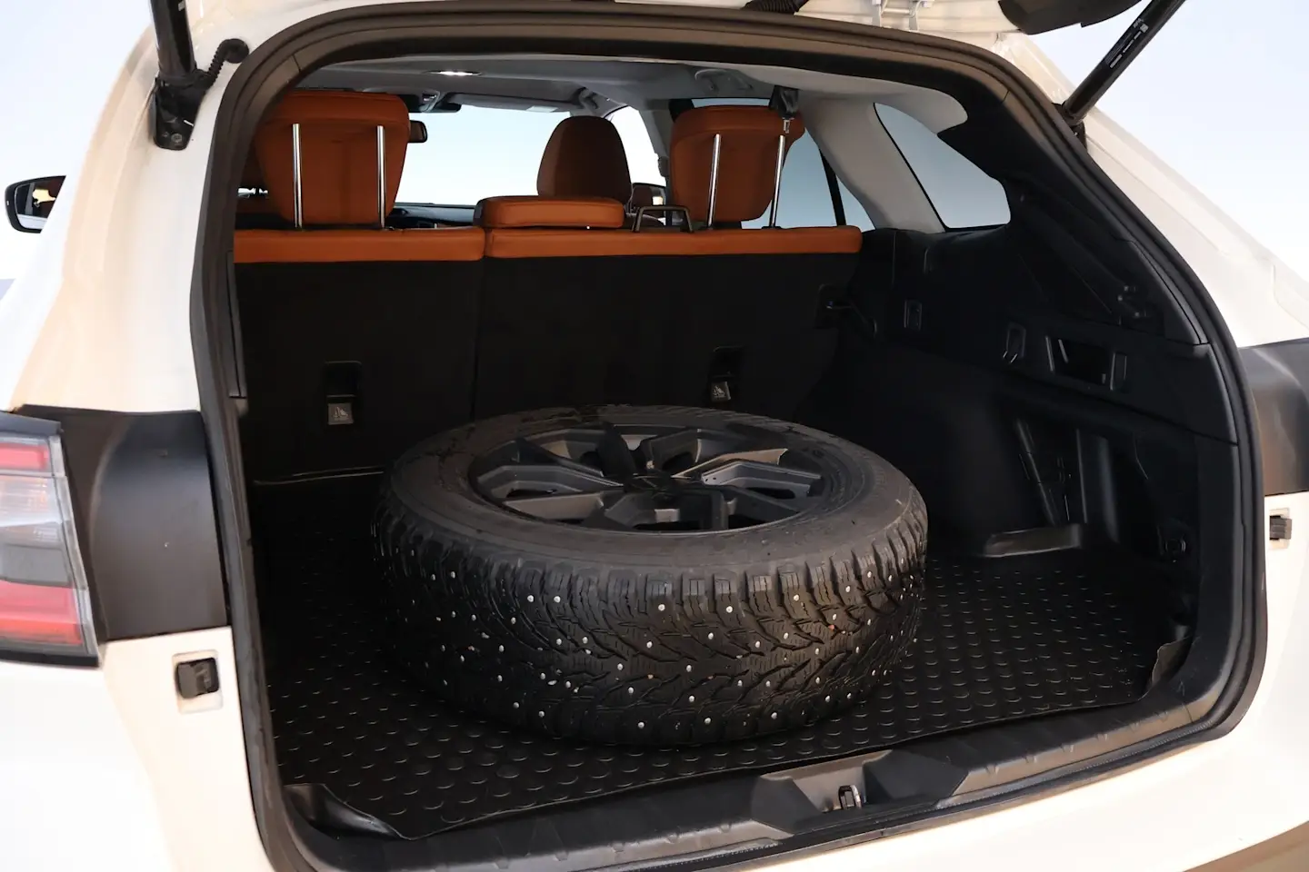 Car Image - 2GpuUWQvAbPdu5uzGXdhfI