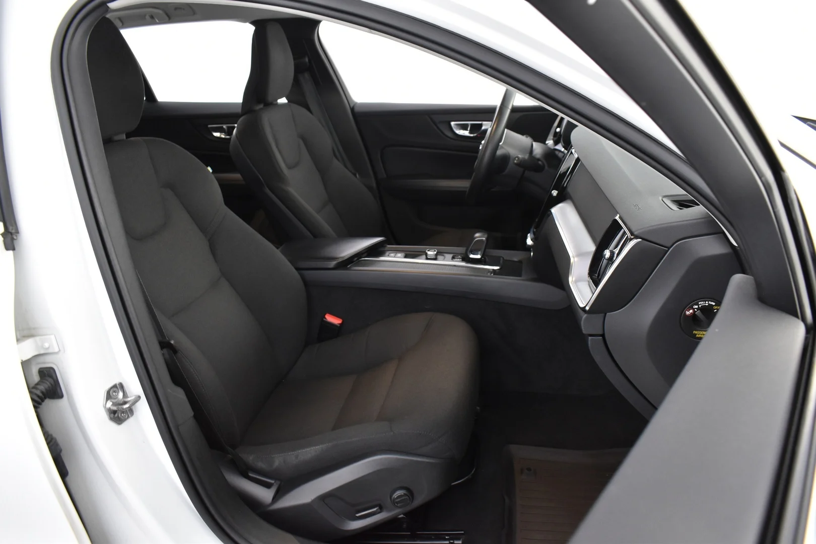 Car Image - 4Z6lBZXp1iOCmzx2N2H0xU