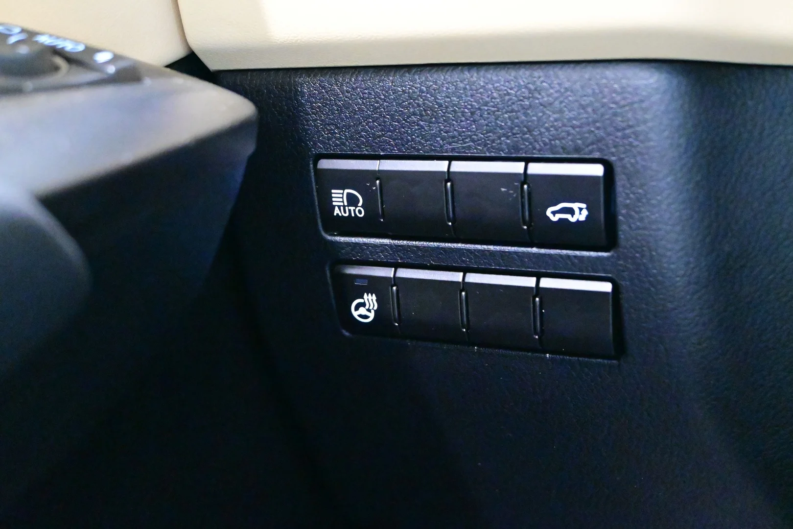 Car Image - 1OJmfgd0R1Zg8ED1565PTj