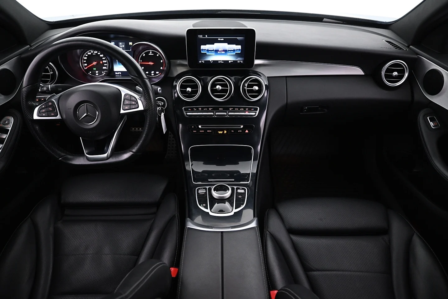 Car Image - 2hHrXcLahSCigf4yiGwEgm