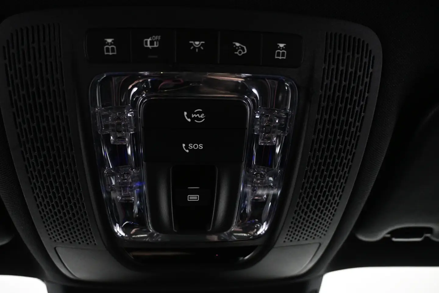 Car Image - UsILVOvaHHX3ahRXsKtTZ