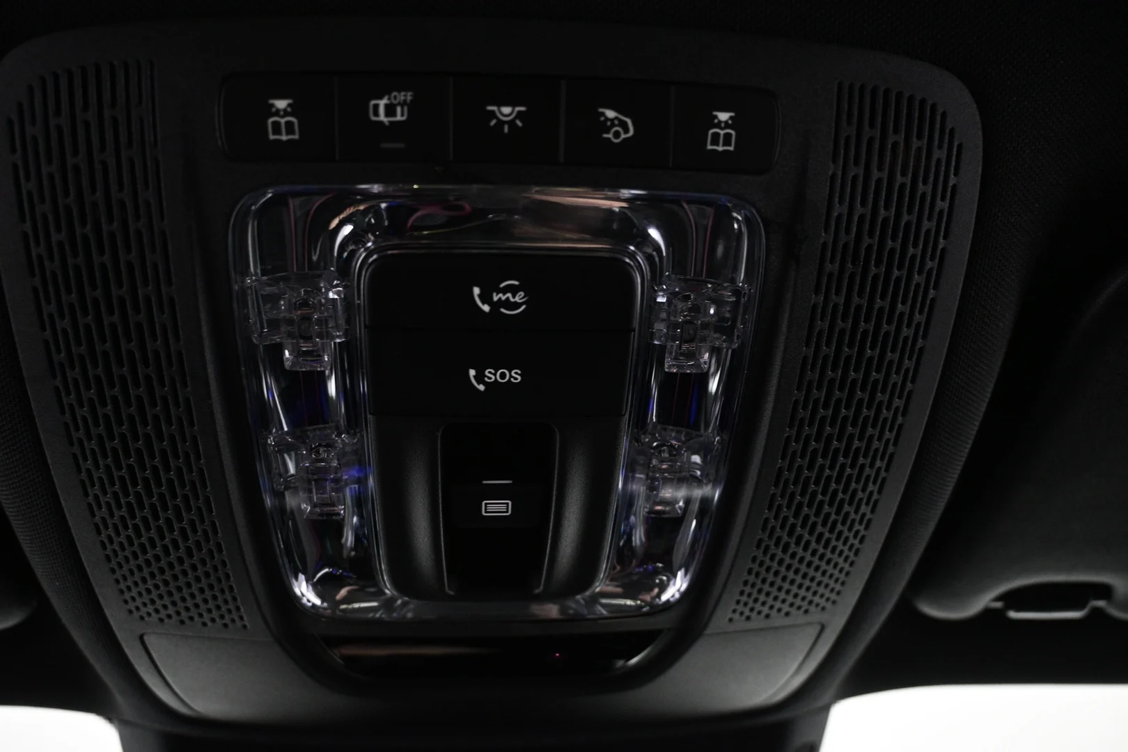 Car Image - UsILVOvaHHX3ahRXsKtTZ