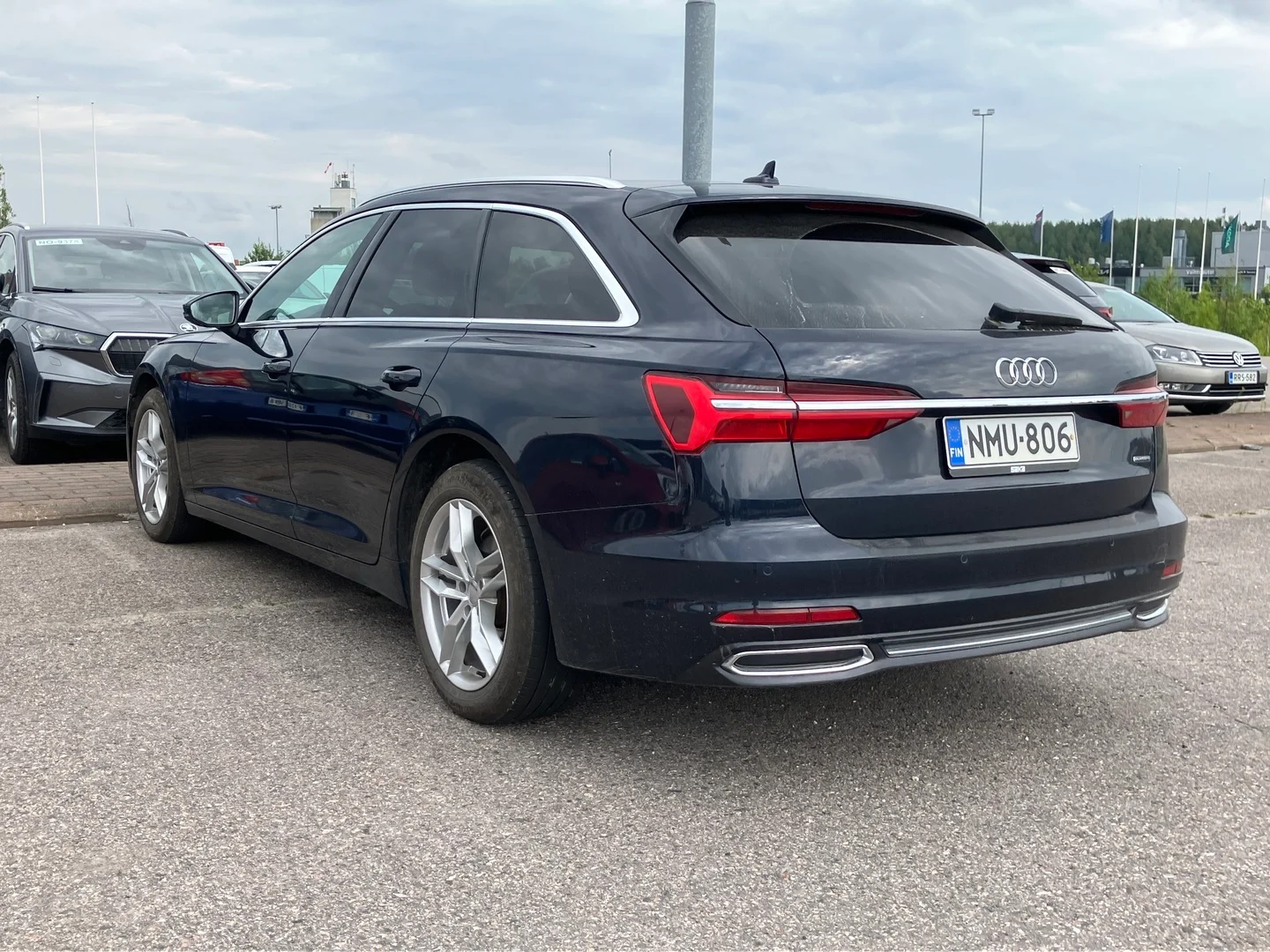 Car Image - 59pdgCp11F8Yg9zoSKlf3s
