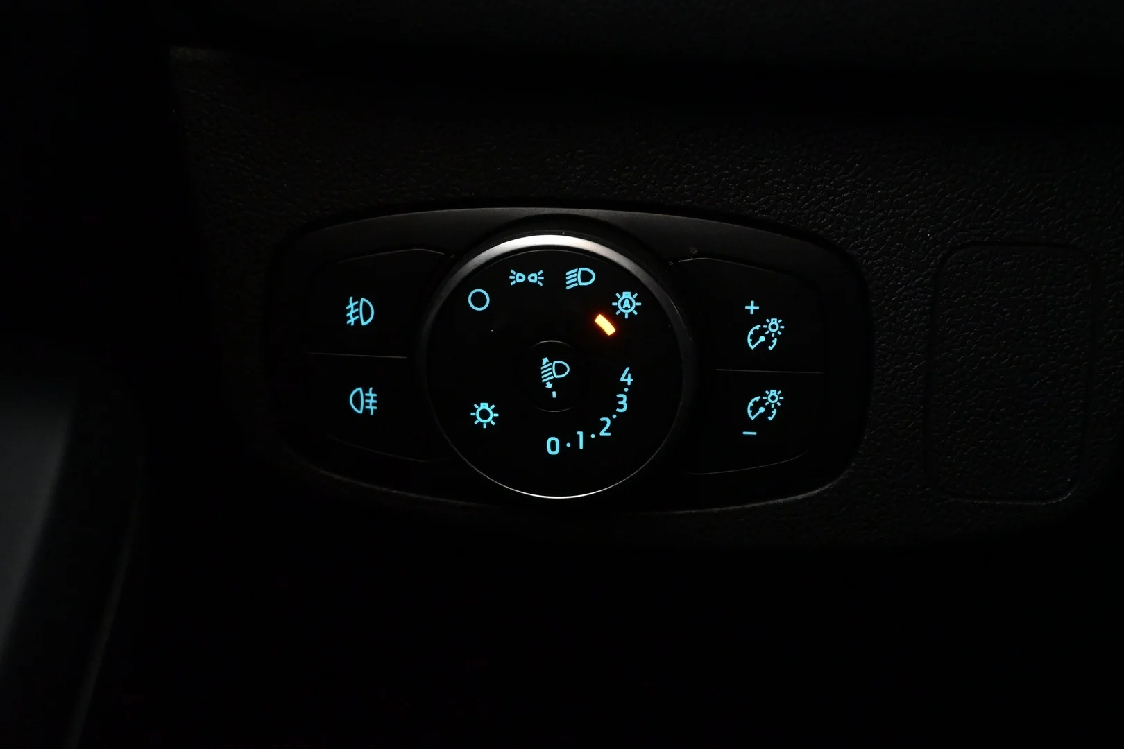 Car Image - 3dTm7E7ugcgN3BS3qUZbQH
