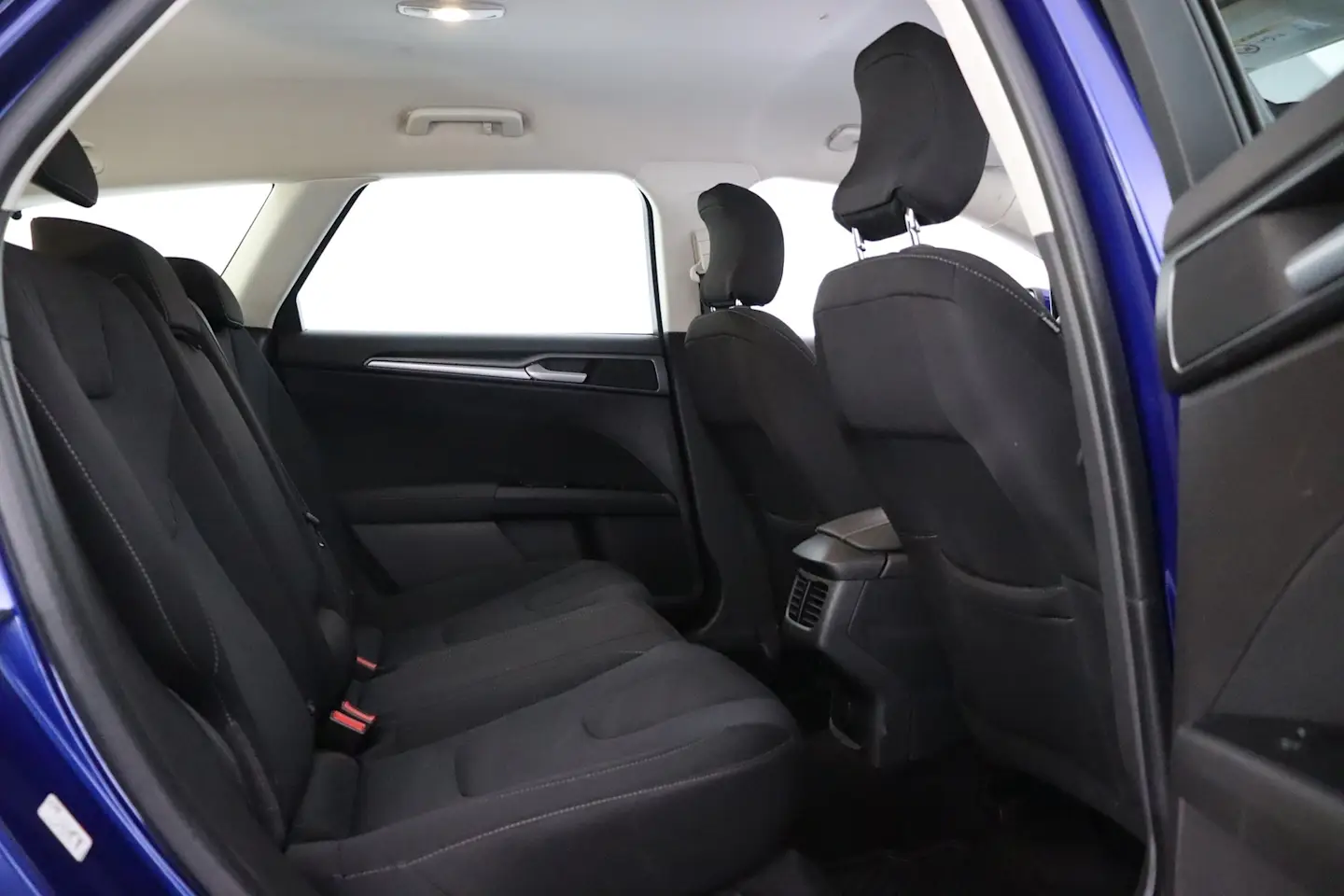 Car Image - 5NDyTFbzw1YI4b890WSijz