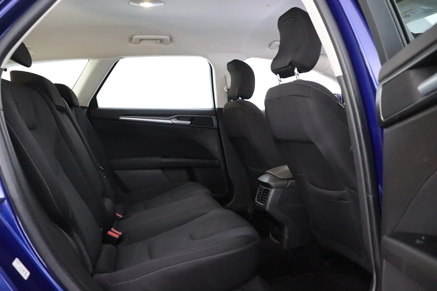 Car Image - 5NDyTFbzw1YI4b890WSijz