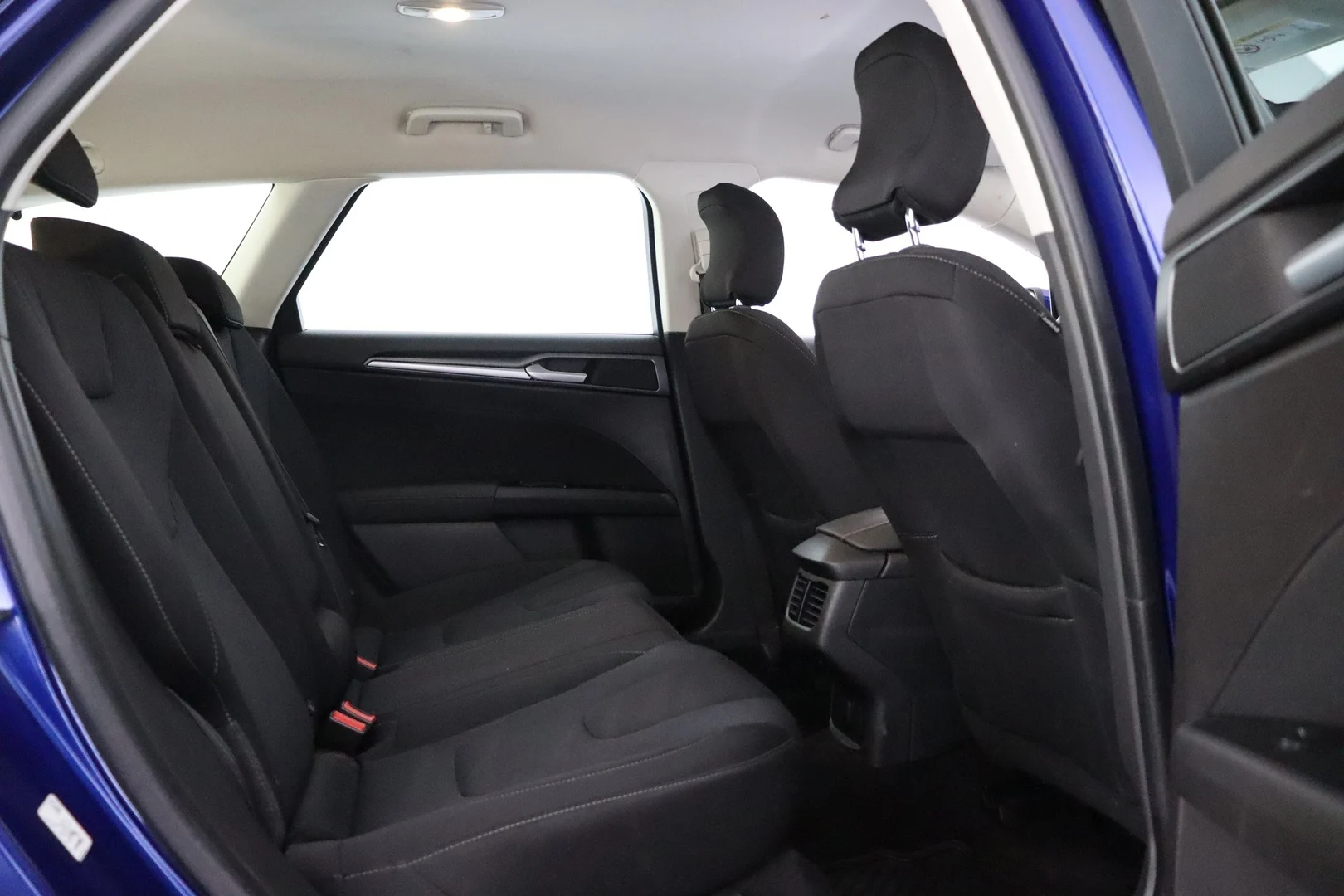 Car Image - 5NDyTFbzw1YI4b890WSijz