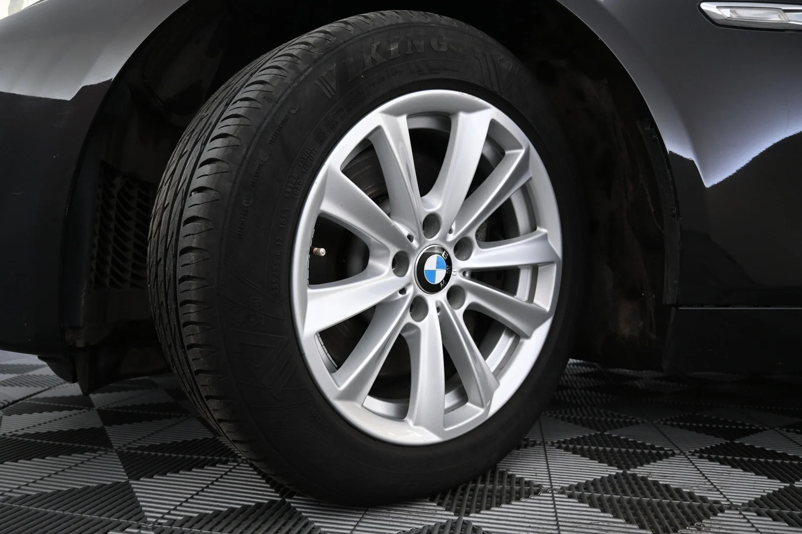 Car Image - uSJdN3hQxksJyTxFyt2OE