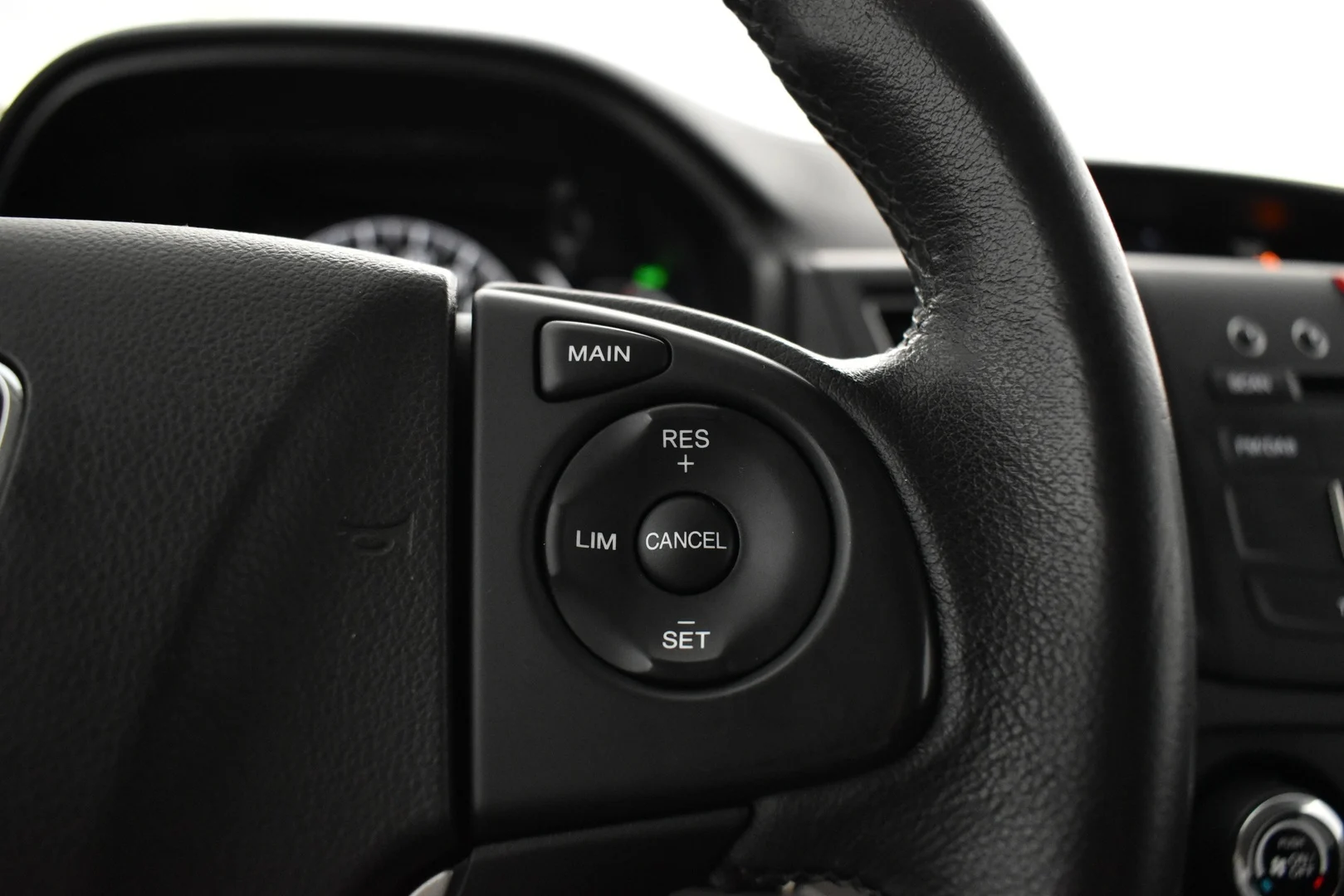 Car Image - 2wkQk05WR04sUfea980Frf