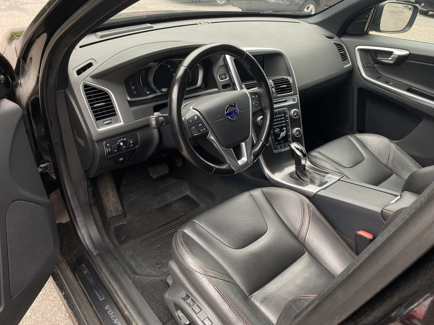 Car Image - 10xl0Px3yD3KIZPW8jQTDY