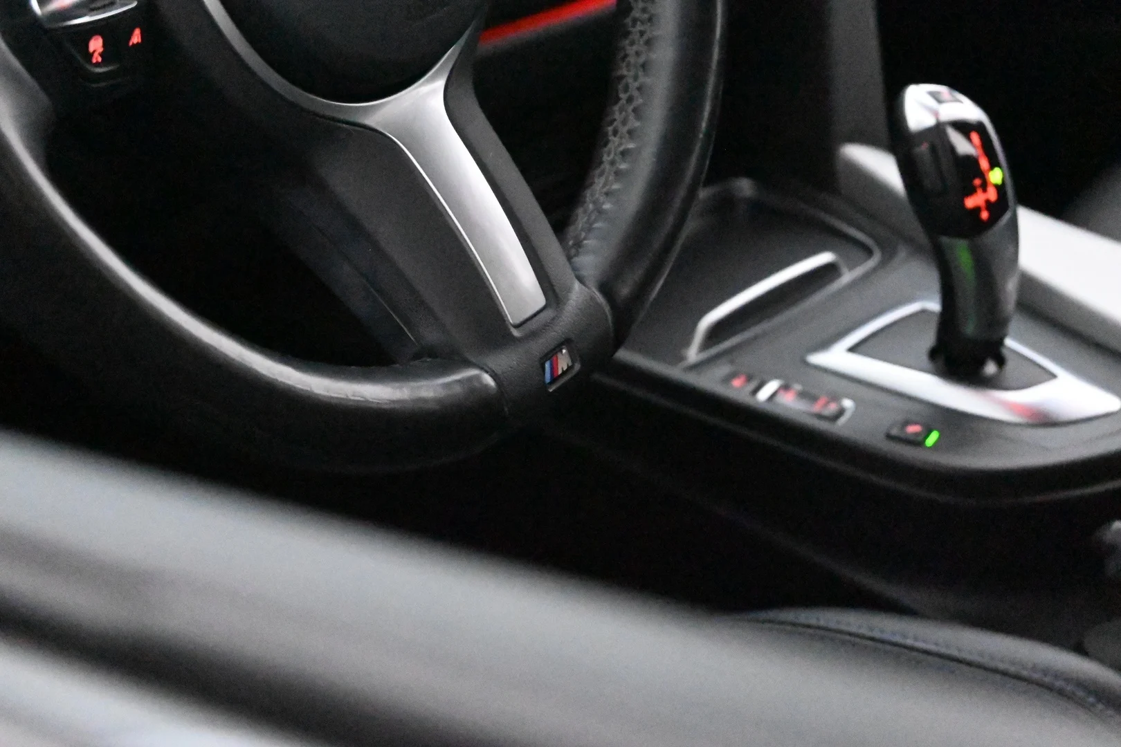 Car Image - 2nJloc3oncsZAq9yz3UApW