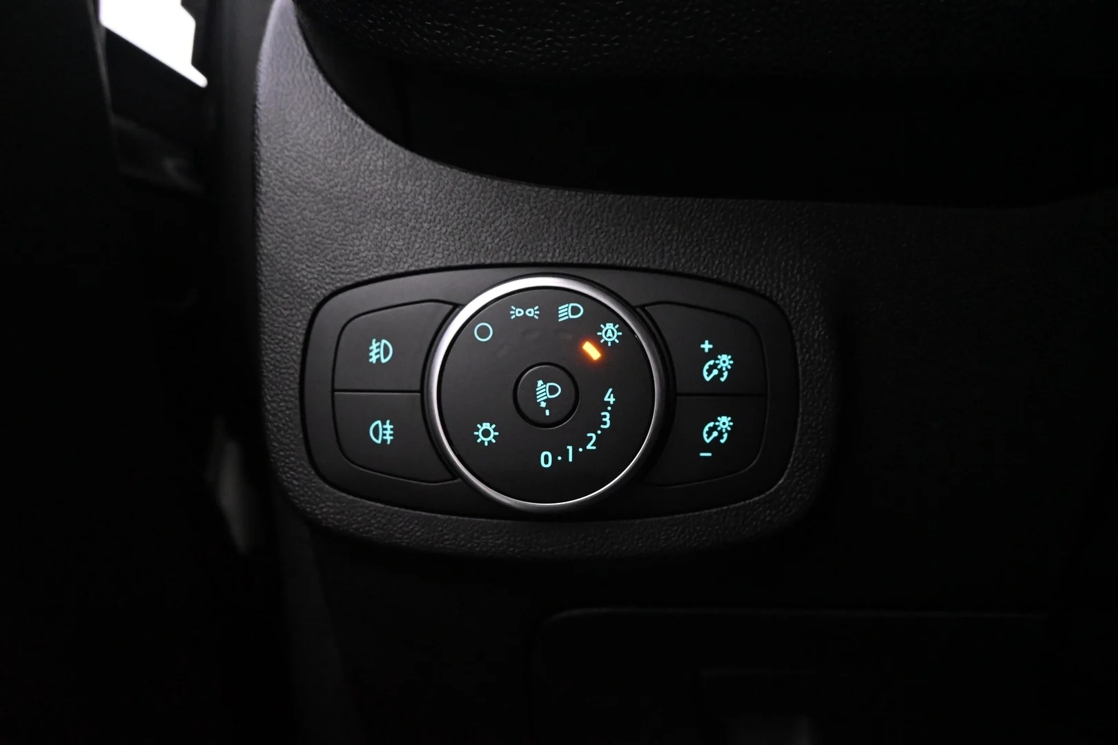 Car Image - 40b3lKoQfhQbw4DfSbtcSD