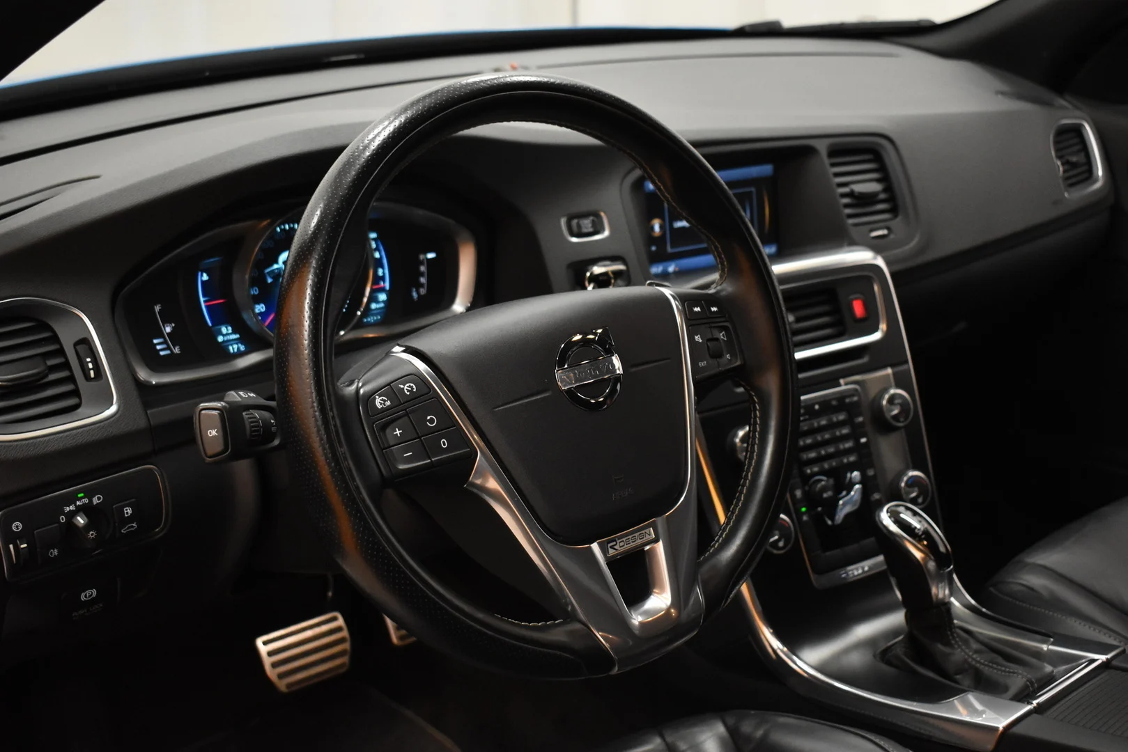 Car Image - 1FXBA6komp0abiQGJRGC3i