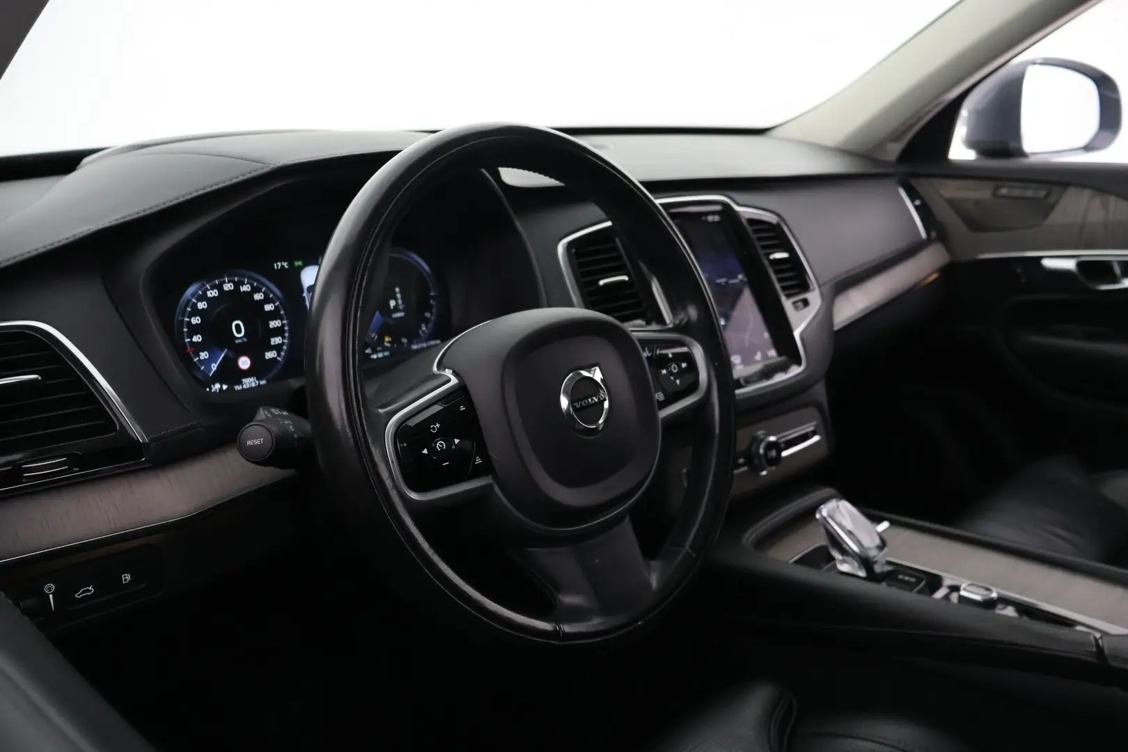 Car Image - 1J3sEf9jaHbTrlRXdY0X1P