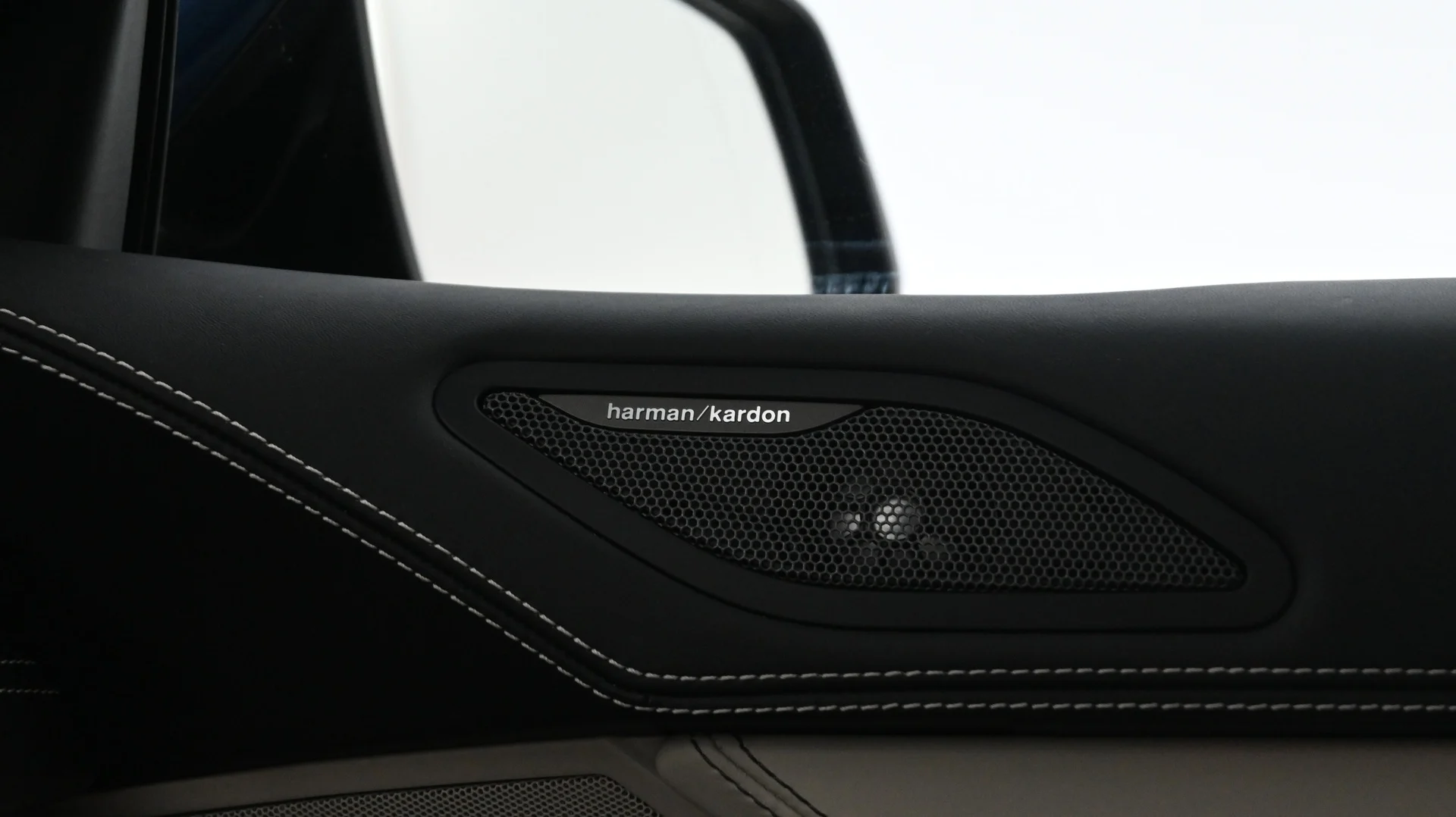 Car Image - 2KxGU6n3yRiYt79PdXljEY