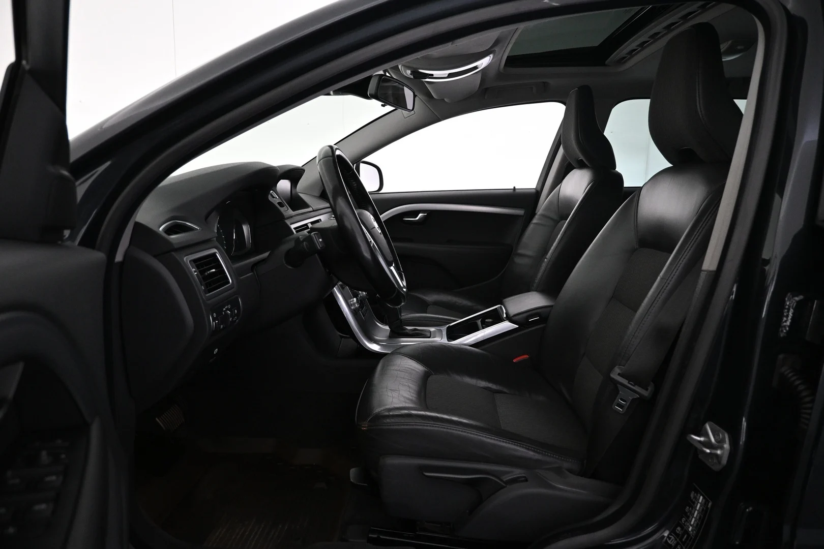 Car Image - 23smF5hK4wp7SYOQZSyV1d