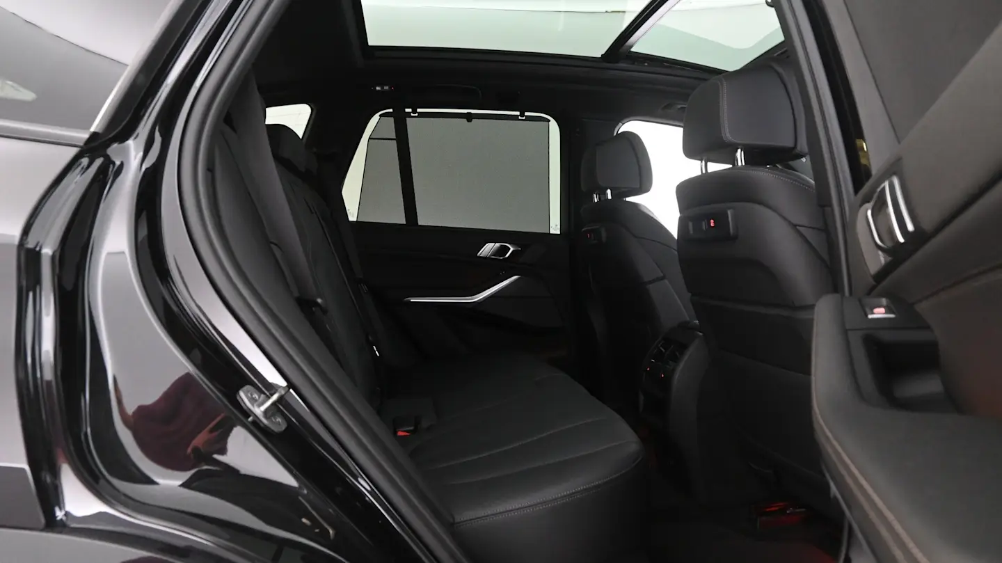 Car Image - 3ijuNtmxH71LSw5yiGF2UD