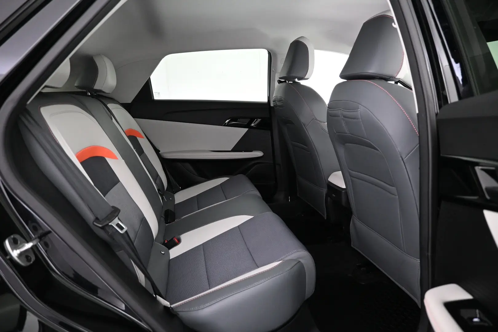 Car Image - 635CdP4g9P2YMsTi0vEu9v