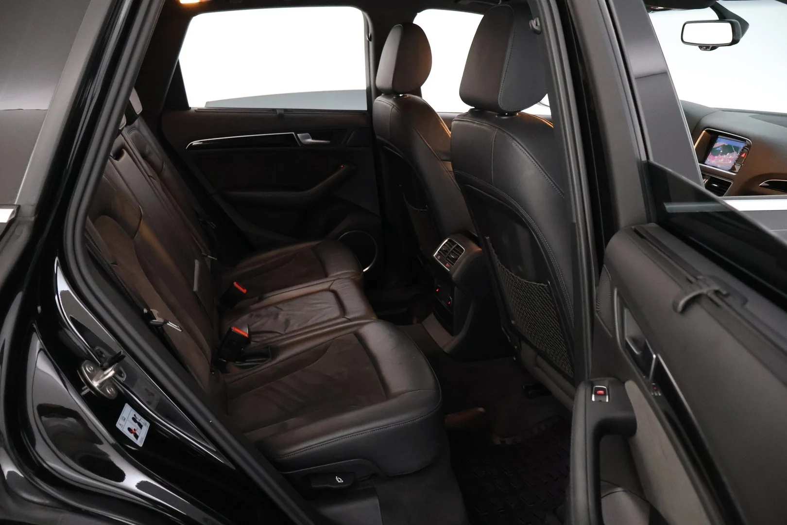 Car Image - 5FFwLYljLuaS9qavQNVr0O