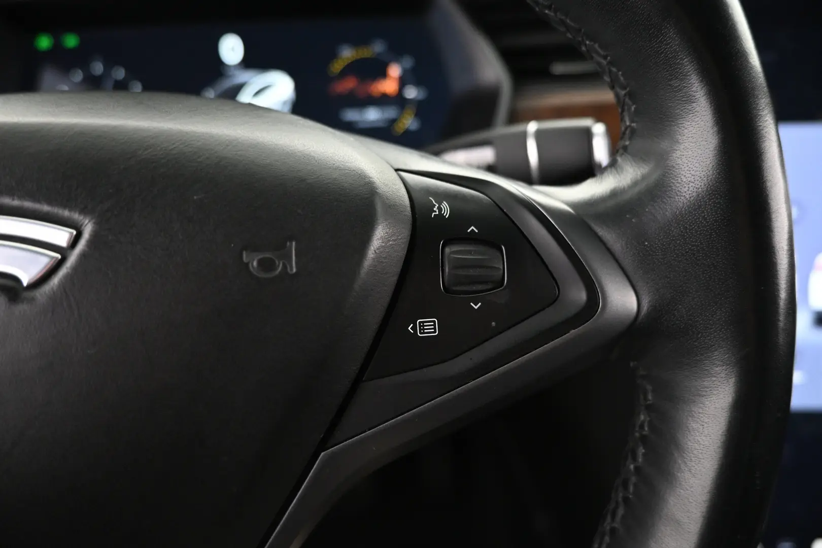 Car Image - 6yfj5Z1s2deYwUP1N32VvX