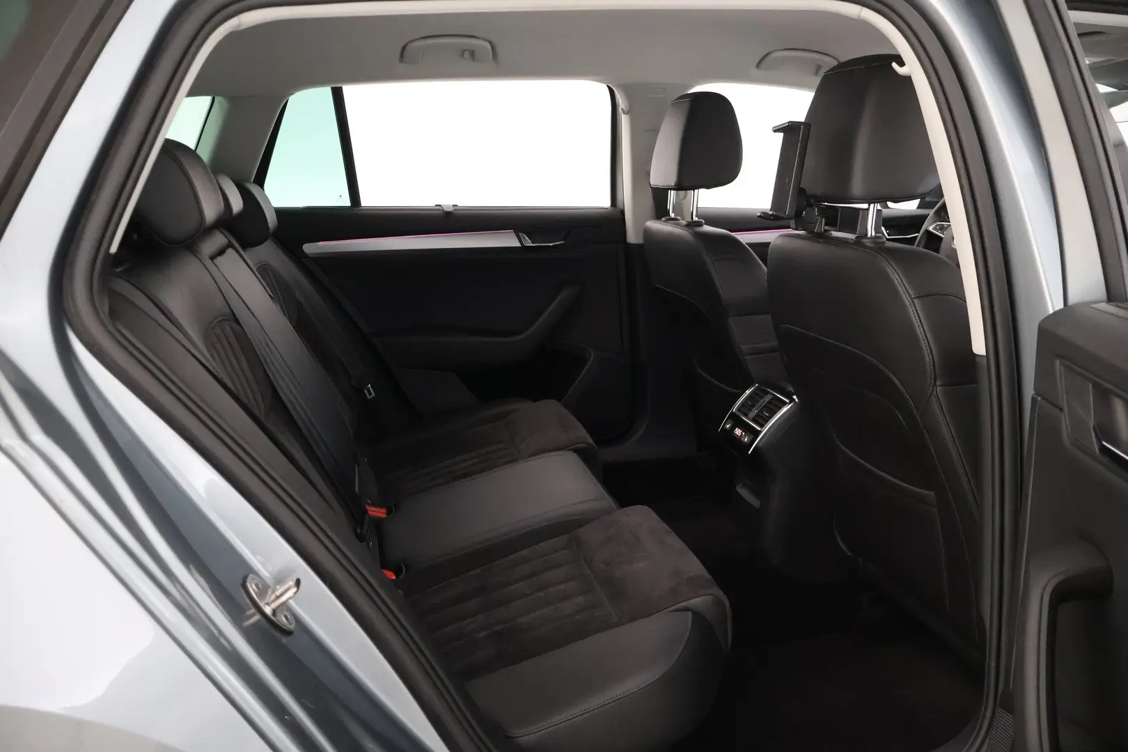 Car Image - 2BP3mRDqH9qXlcAxtzkCCa