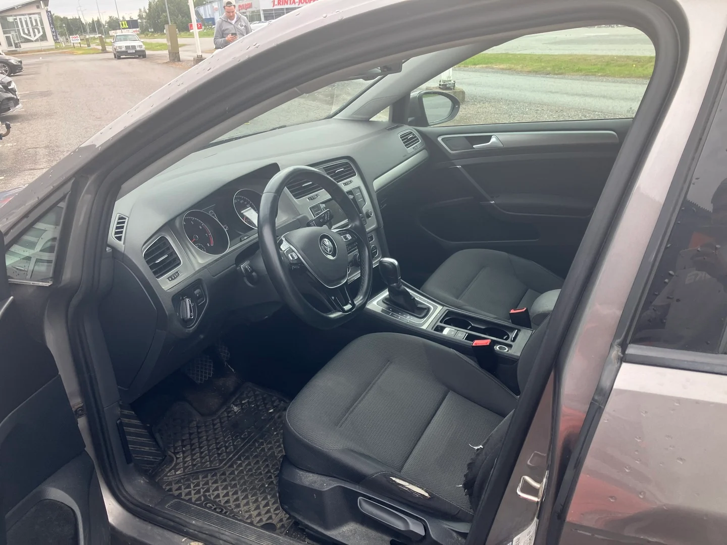 Car Image - n1P7Py4prBw6cL9h3A5Xk