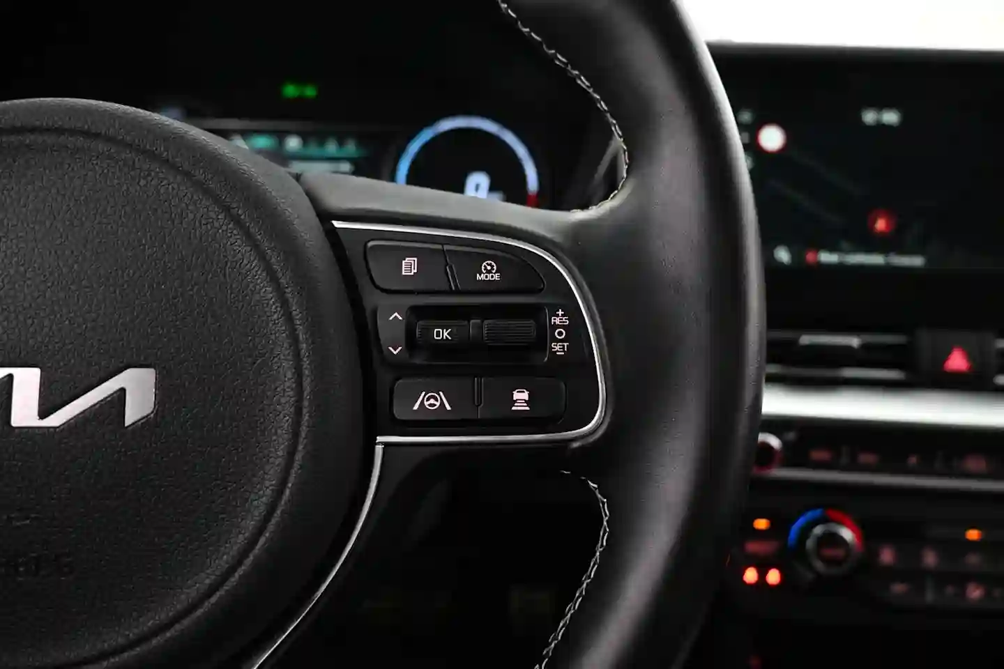 Car Image - 7DX74ZSvRXIo8tsaxgwY3p