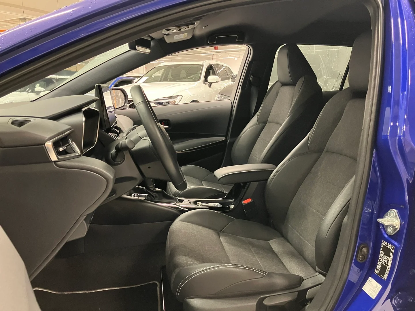 Car Image - 7FXlMs0eKyK6gtWnE5zmf3