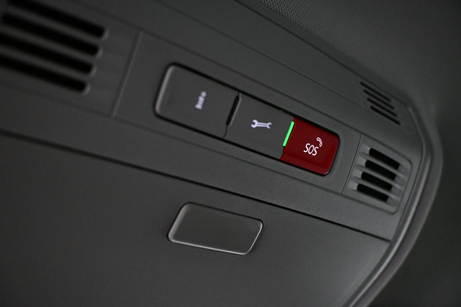 Car Image - DGrYJlhGvayohqvBv4is8