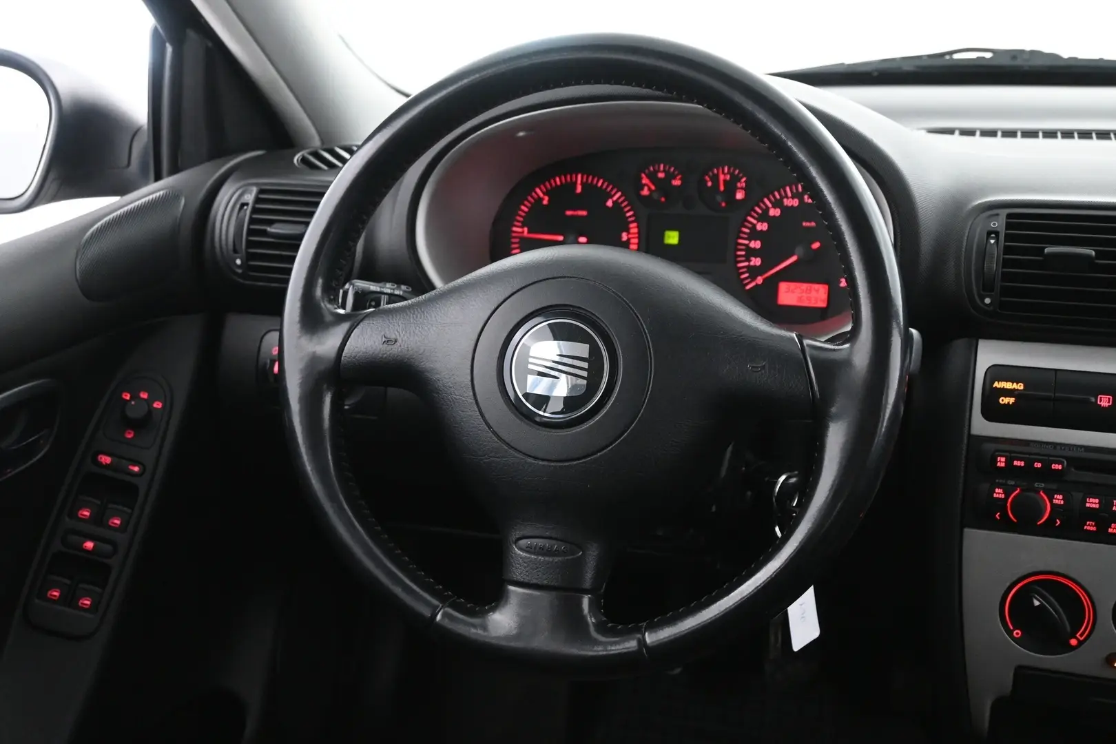 Car Image - 5ggEWI5lW3t7jYjBllg6fs