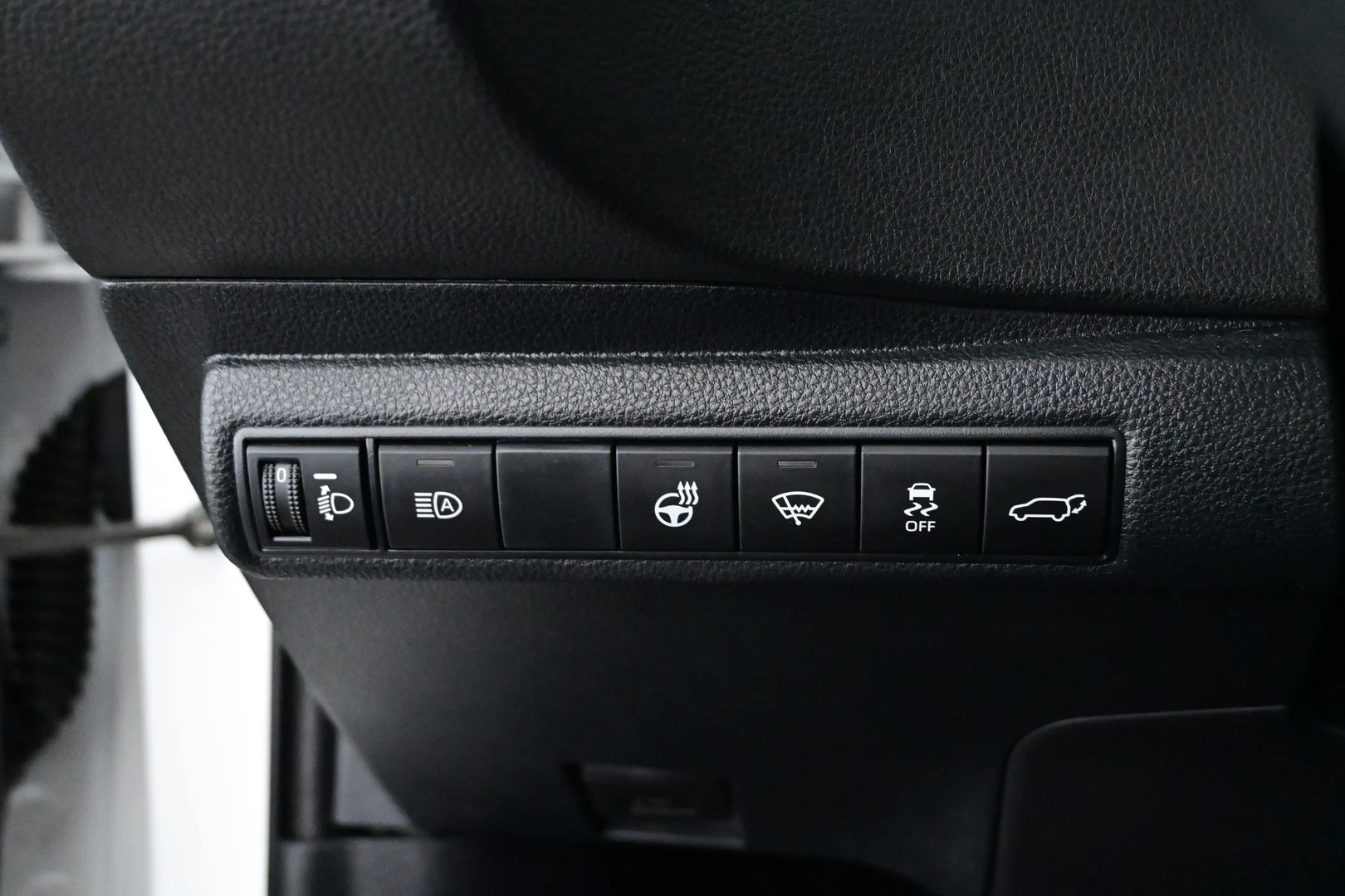 Car Image - 1JRCd2ADovfAvXeYKz44gE
