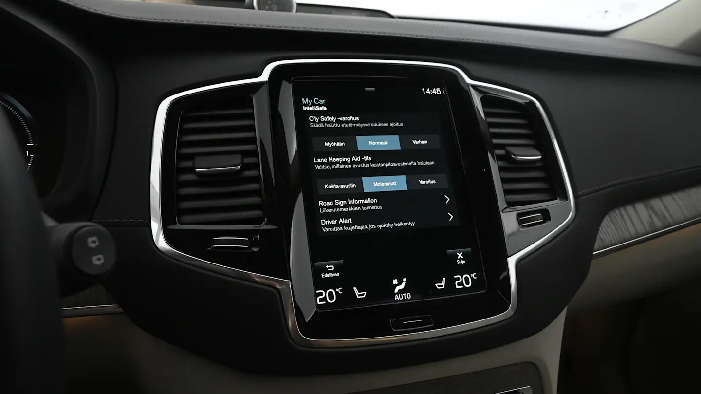 Car Image - 1uO82LuV8WuD8TvxIQ2VjJ