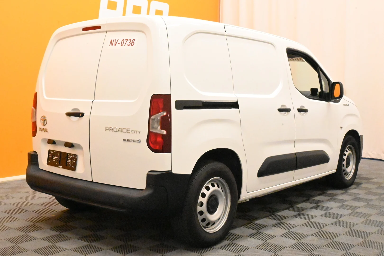 Car Image - wl6fI6B2vvo1b4GtOoTxW