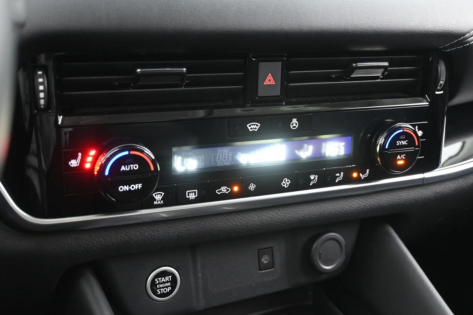 Car Image - 4ualkm8rGXzCbcAxey00tt