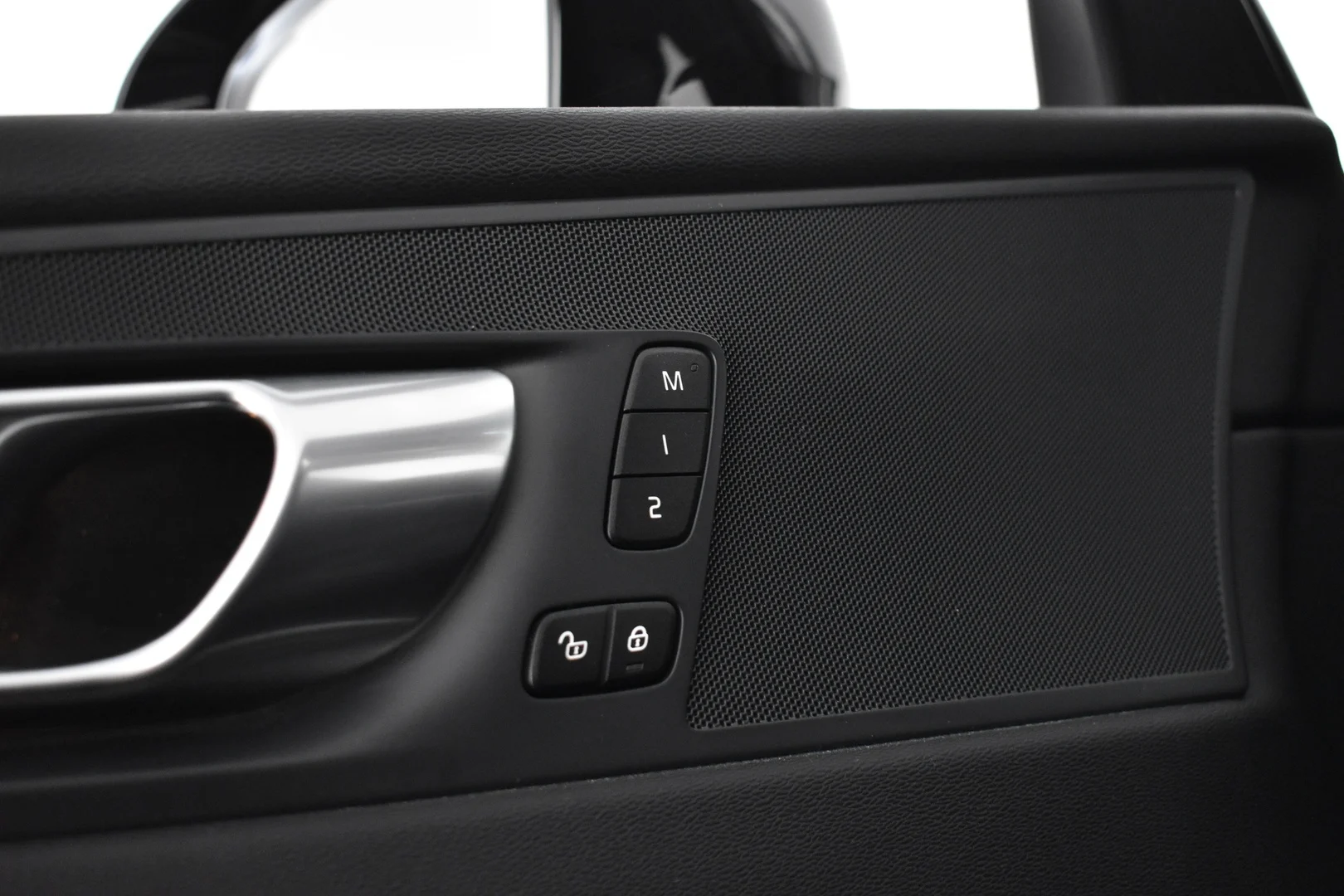 Car Image - UkDHRV7B0gWjFV2qsPc2e