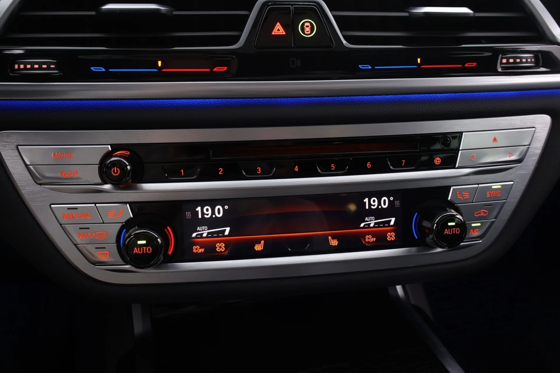 Car Image - liVEyLGqy73B1bmfjZ2No