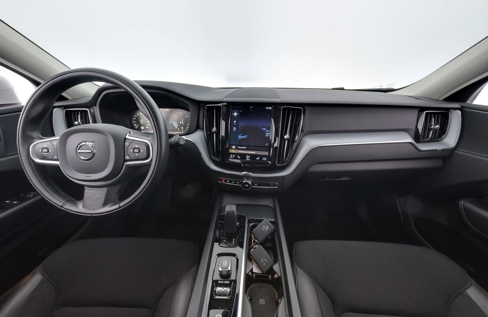 Car Image - 3RqW7m4l2ZwpscenQz5JVK