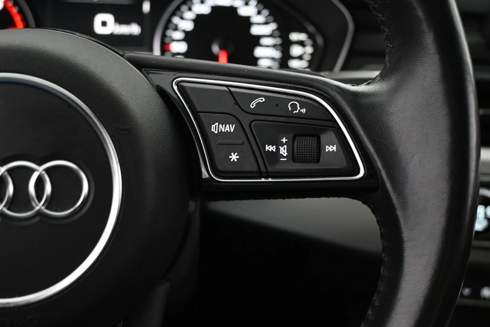 Car Image - 4mou1n02r5yBX0NupOx8mc