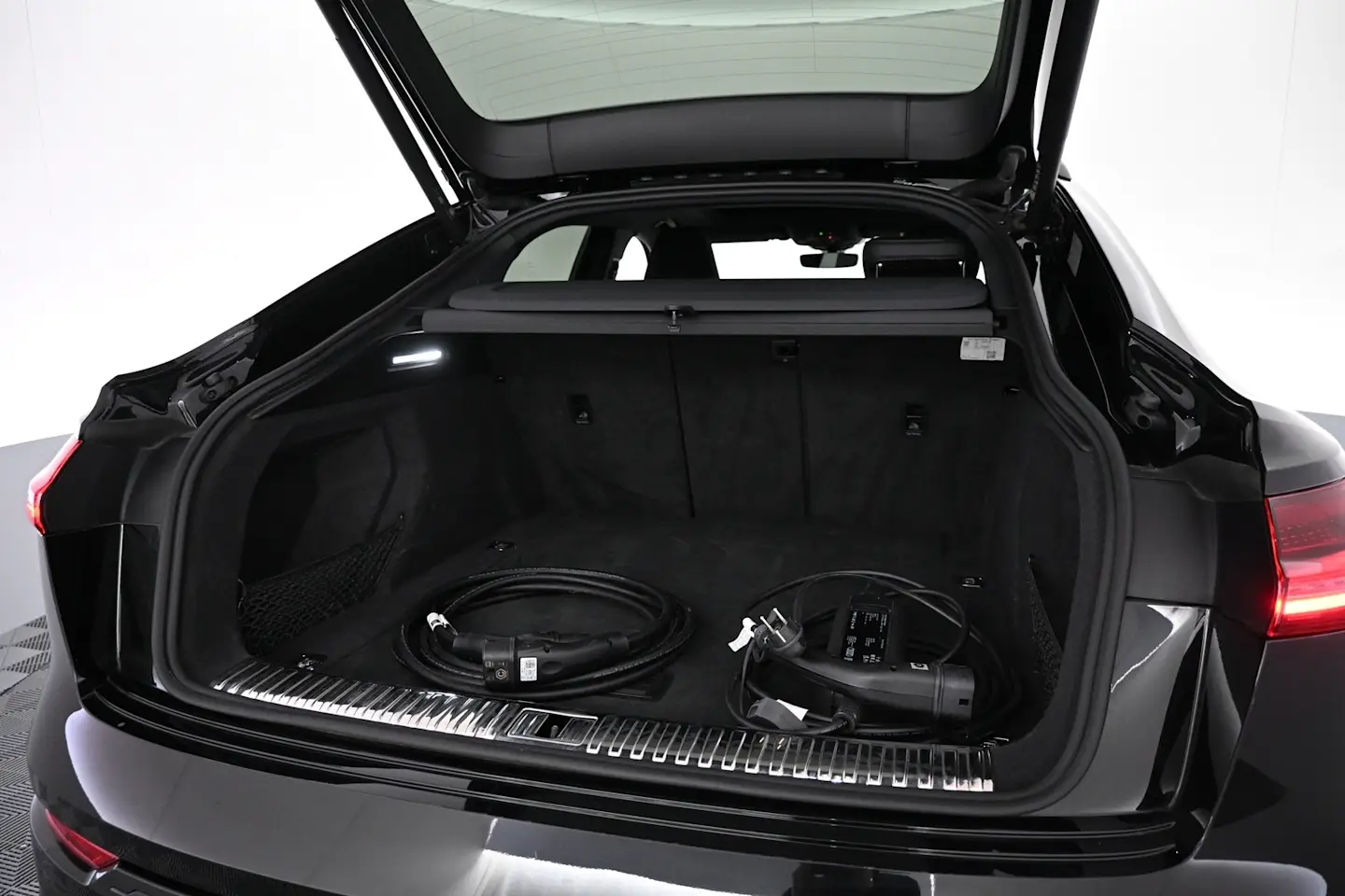 Car Image - 5u9TJip5Nrf9AxCPCv25G9