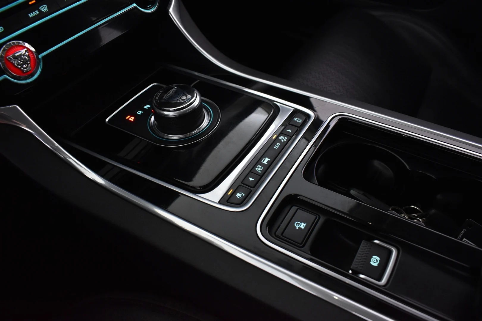 Car Image - 3a6rbsx4h9txQ0TbEV3xTG