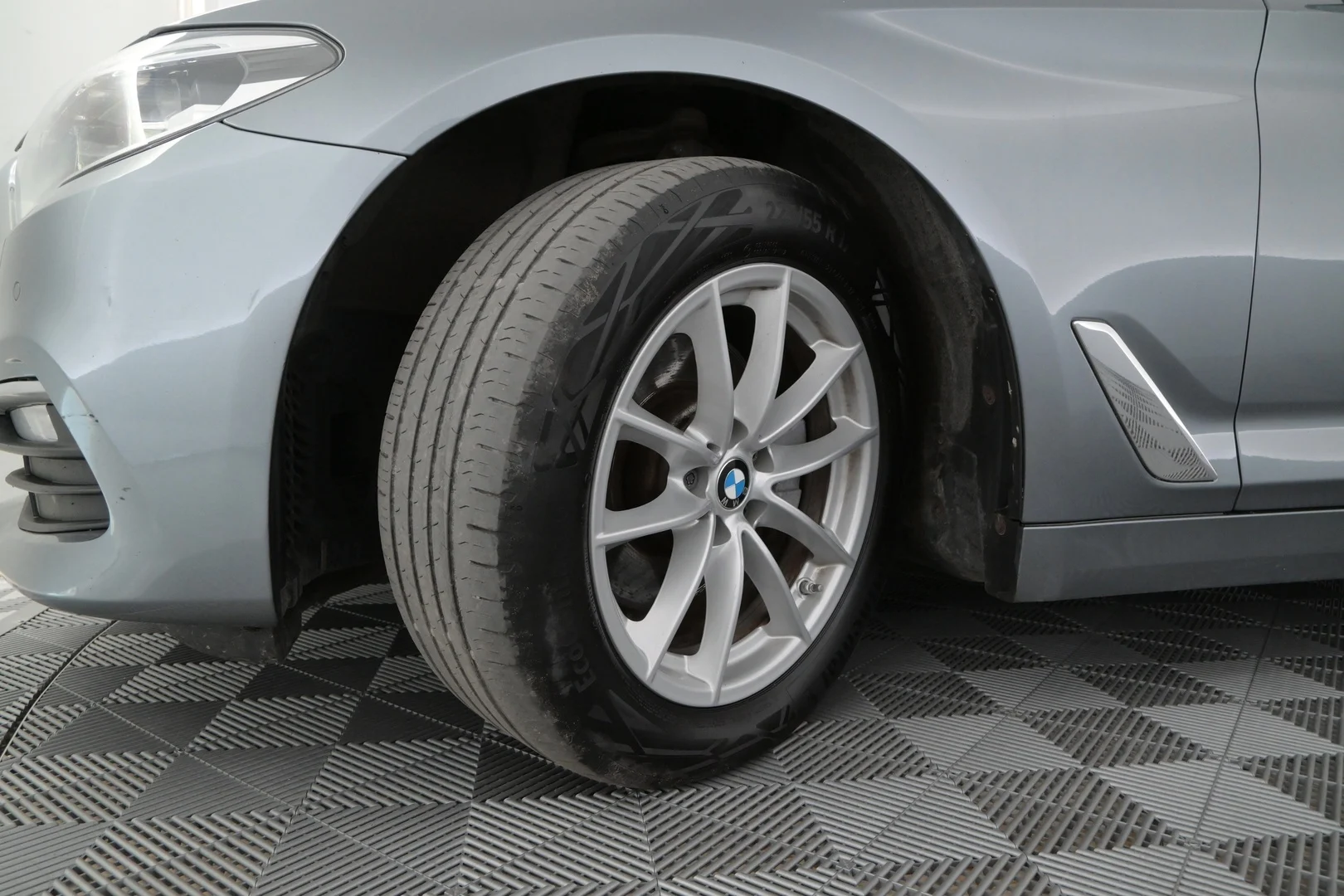 Car Image - 2aXhZLT1n7gVr9fZ1hINf7