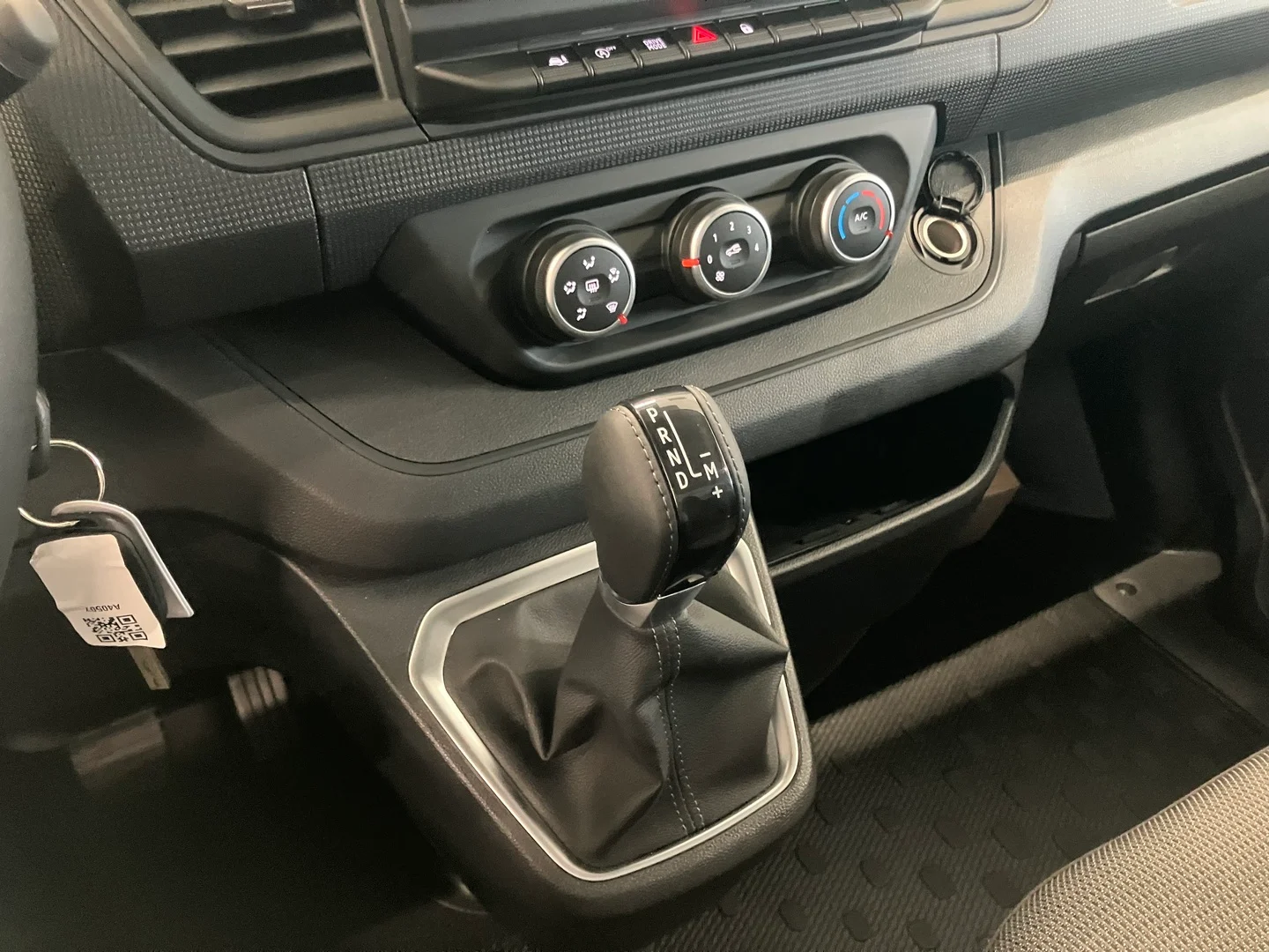 Car Image - l5oU9RhnTTcONWebnu87U