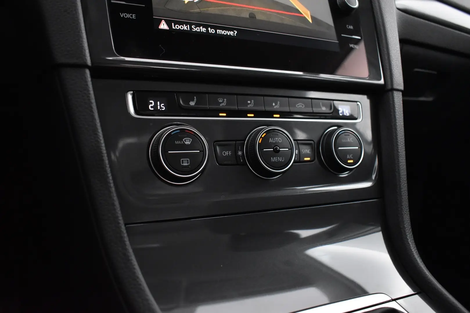 Car Image - 7DpxiuX80BAEx6dmcqArtq