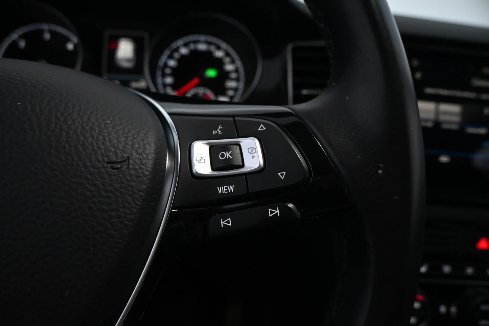 Car Image - 53Y7E4VYM5fL713cLhI29C